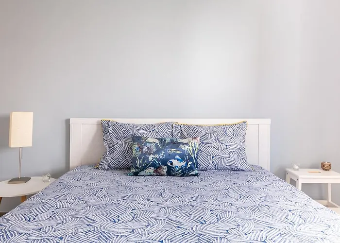 Apartament With Balcony - 2 Min Walk To The By Lisbeyond