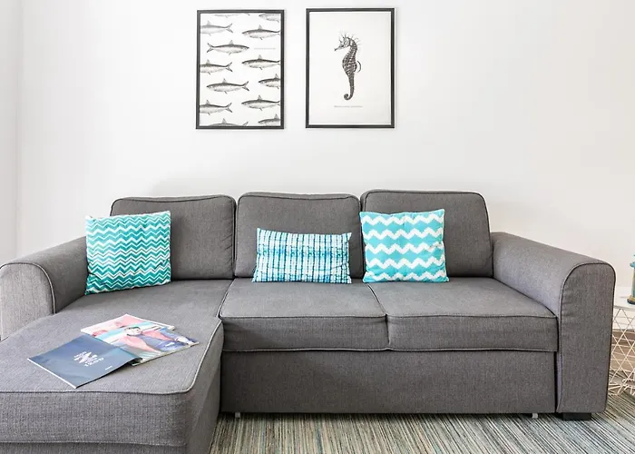 Apartament With Balcony - 2 Min Walk To The By Lisbeyond Costa de Caparica