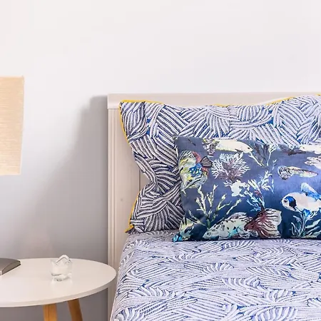 公寓 With Balcony - 2 Min Walk To The By Lisbeyond